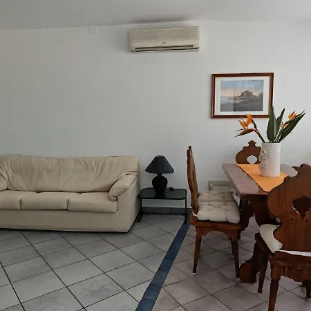 Attico Al Centro شقة